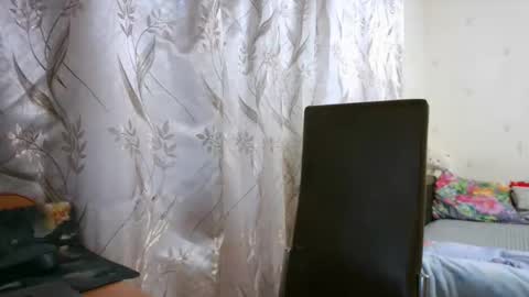 Snapshot of veronika_xi chatting on 09-23-25, 07:22 veronika_xi online show from 09-23-25, 07:22