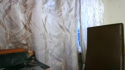 Snapshot of veronika_xi chatting on 09-30-25, 07:35 veronika_xi online show from 09-30-25, 07:35