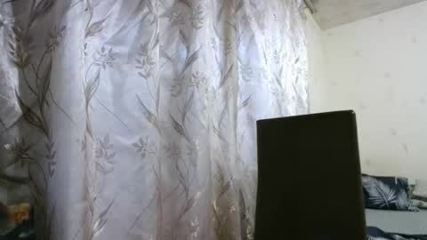 Snapshot of veronika_xi chatting on 10-16-25, 07:31 veronika_xi online show from 10-16-25, 07:31