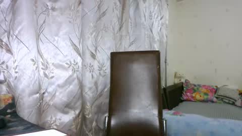 Snapshot of veronika_xi chatting on 10-30-25, 08:16 veronika_xi online show from 10-30-25, 08:16