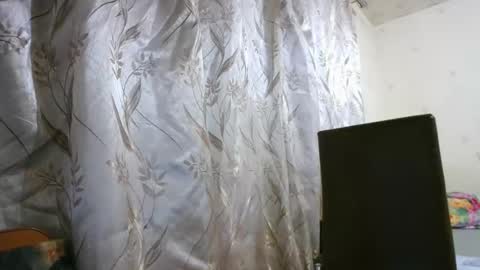 Snapshot of veronika_xi chatting on 11-10-25, 07:18 veronika_xi online show from 11-10-25, 07:18