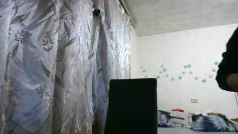 Snapshot of veronika_xi chatting on 11-28-25, 07:00 veronika_xi online show from 11-28-25, 07:00