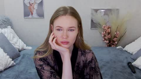 Snapshot of veronikamitchel chatting on 02-03-25, 11:36 Veronika online show from 02-03-25, 11:36