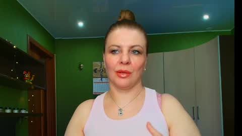 Snapshot of veronikawgold chatting on 06-06-26, 07:24 VeronikawGold online show from 06-06-26, 07:24