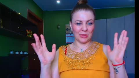 Snapshot of veronikawgold chatting on 06-07-26, 04:55 VeronikawGold online show from 06-07-26, 04:55