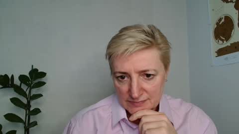 Snapshot of verony_ chatting on 03-05-25, 07:27 verony_ online show from 03-05-25, 07:27