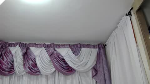 Vernica online show from 04-19-26, 05:34