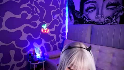        online show from 04-24-26, 01:19