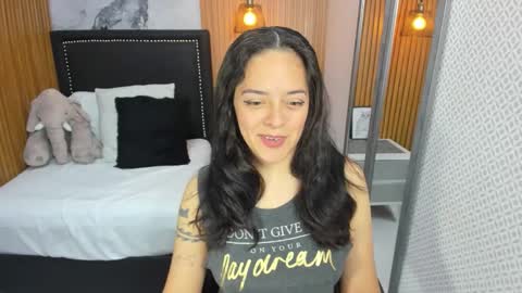 Snapshot of verostone1 chatting on 09-26-25, 02:15 VEROS online show from 09-26-25, 02:15