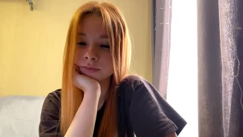 Snapshot of vertiegartrell chatting on 06-01-26, 11:39 Lina online show from 06-01-26, 11:39