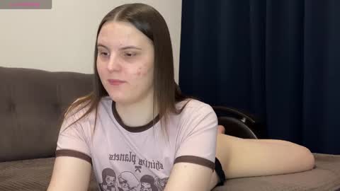 Snapshot of vertuliana chatting on 11-19-25, 05:40 Karina followed me bb online show from 11-19-25, 05:40