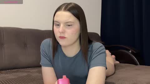 Snapshot of vertuliana chatting on 11-20-25, 07:41 Karina followed me bb online show from 11-20-25, 07:41