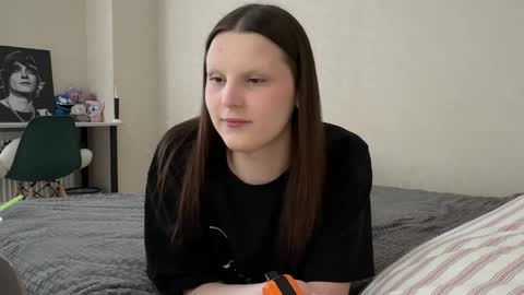 Snapshot of vertuliana chatting on 06-04-26, 01:17 Karina followed me bb online show from 06-04-26, 01:17