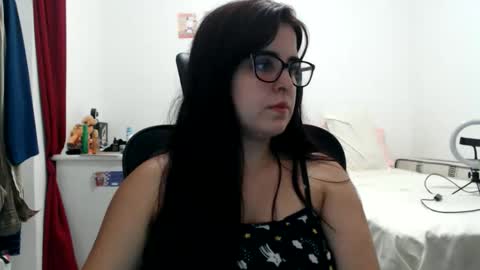 Snapshot of veruca99 chatting on 06-09-26, 11:16 veruca99 online show from 06-09-26, 11:16