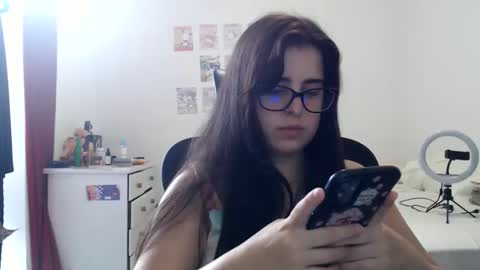 Snapshot of veruca99 chatting on 06-10-26, 06:29 veruca99 online show from 06-10-26, 06:29