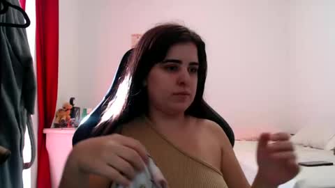 Snapshot of veruca99 chatting on 07-02-26, 07:09 veruca99 online show from 07-02-26, 07:09