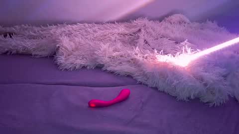 very_satrange_things online show from 05-17-26, 10:50
