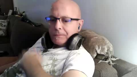 Snapshot of veryharrrrd chatting on 12-25-24, 03:08 Marco online show from 12-25-24, 03:08