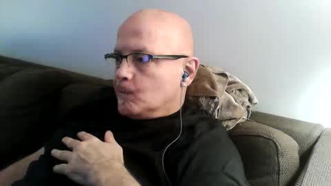 Snapshot of veryharrrrd chatting on 01-03-25, 12:19 Marco online show from 01-03-25, 12:19