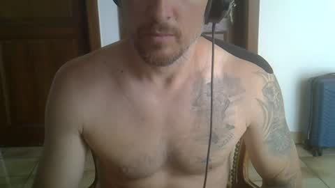 Snapshot of veryhotpervert chatting on 06-19-26, 10:30 veryhotpervert online show from 06-19-26, 10:30