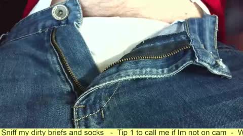 Snapshot of verylittletiny chatting on 11-03-25, 08:04 Erik online show from 11-03-25, 08:04