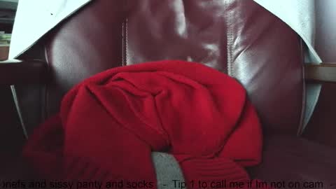 Snapshot of verylittletiny chatting on 11-19-25, 06:30 Erik online show from 11-19-25, 06:30