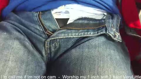 Snapshot of verylittletiny chatting on 11-23-25, 06:02 Erik online show from 11-23-25, 06:02