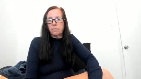 Snapshot of verysassypeachgoddess chatting on 07-08-26, 02:54 verysassypeachgoddess online show from 07-08-26, 02:54