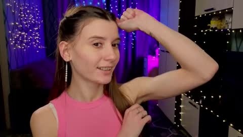 Snapshot of vett1a chatting on 12-18-25, 12:44 vett1a online show from 12-18-25, 12:44