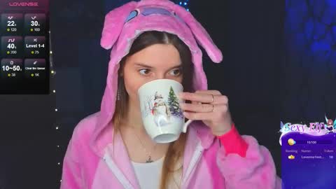 Snapshot of vett1a chatting on 02-12-26, 08:04 vett1a online show from 02-12-26, 08:04