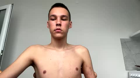 Snapshot of vexonheat chatting on 09-17-25, 07:21 VexonHeat online show from 09-17-25, 07:21