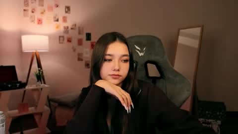 Rachel online show from 11-26-25, 07:37