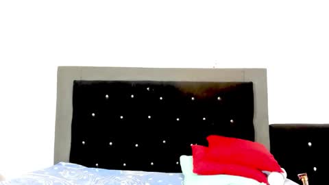 Snapshot of vfridaper chatting on 05-01-26, 04:44 Frida online show from 05-01-26, 04:44