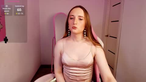 Snapshot of vi_luxxxy chatting on 01-17-26, 02:16 vi_luxxxy online show from 01-17-26, 02:16