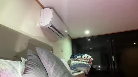 via_olala online show from 12-14-25, 08:09