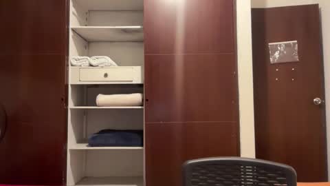 papichulo y mamichula online show from 04-06-26, 11:27