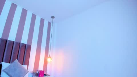 Ariana  online show from 10-07-25, 01:19