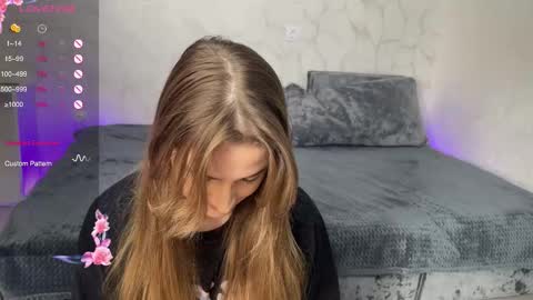 Snapshot of vibe_and_night chatting on 10-18-25, 07:09 Vail and Nevada online show from 10-18-25, 07:09