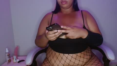Snapshot of vibe_xxxo chatting on 07-30-26, 05:39 vibe_xxxo online show from 07-30-26, 05:39