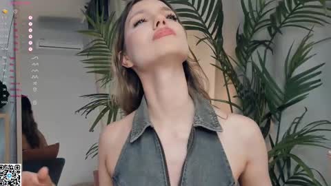 Snapshot of vibes_of_joy chatting on 02-24-25, 10:59 Mikky online show from 02-24-25, 10:59