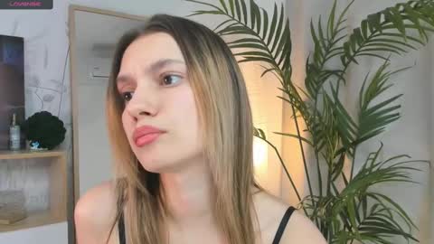 Snapshot of vibes_of_joy chatting on 03-03-25, 02:26 Mikky online show from 03-03-25, 02:26