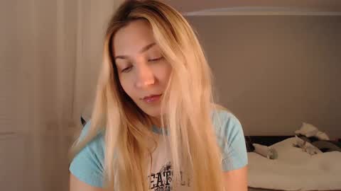 Amelia online show from 12-24-24, 08:05