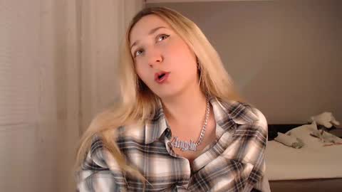 Amelia online show from 01-21-25, 07:28