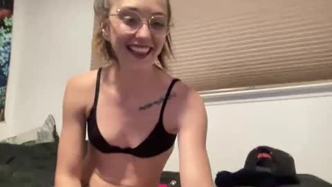 Snapshot of vicenzaazul chatting on 03-09-26, 05:11 Vicenza Azul online show from 03-09-26, 05:11