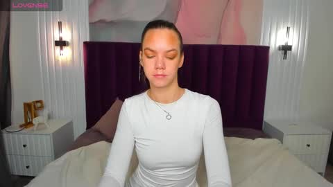 vickie_smith online show from 11-17-25, 12:49