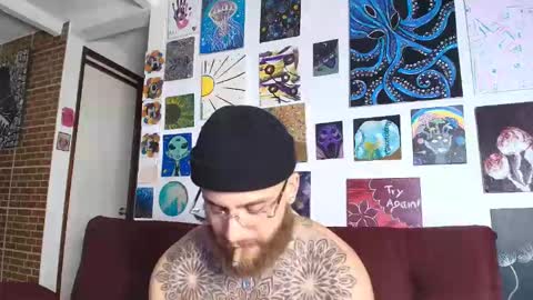 Snapshot of vickingcock7 chatting on 11-12-25, 07:42 vickingcock7 online show from 11-12-25, 07:42