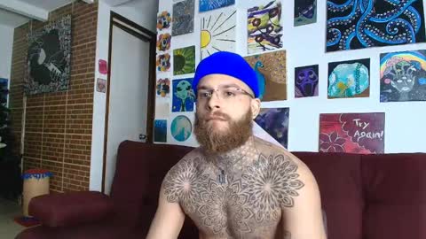 Snapshot of vickingcock7 chatting on 11-14-25, 08:35 vickingcock7 online show from 11-14-25, 08:35