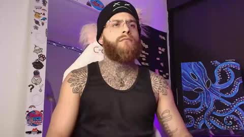 Snapshot of vickingcock7 chatting on 12-14-25, 05:02 vickingcock7 online show from 12-14-25, 05:02