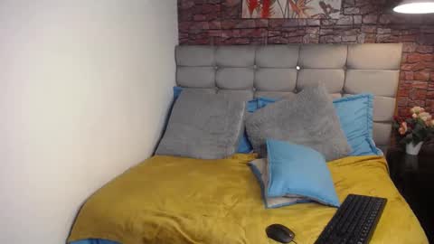 VICTORIA online show from 03-09-25, 07:48