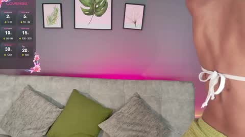 Snapshot of vicky_kittyy chatting on 04-24-26, 05:15 Amy online show from 04-24-26, 05:15